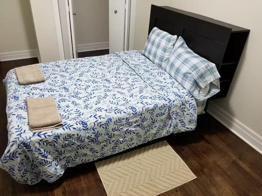 Private Rooms 5 Min Finch West Subway - York University Toronto Ngoại thất bức ảnh