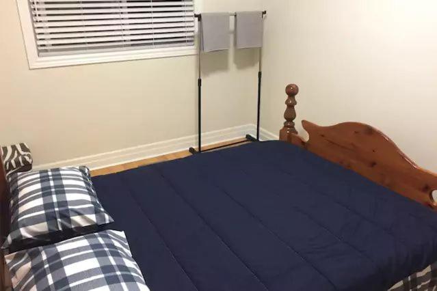 Private Rooms 5 Min Finch West Subway - York University Toronto Ngoại thất bức ảnh