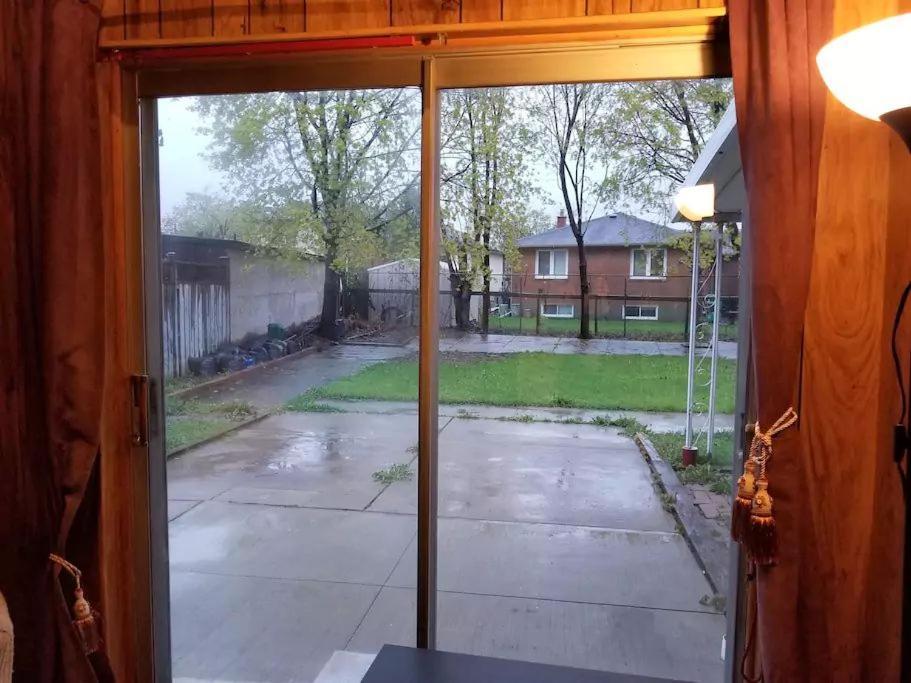Private Rooms 5 Min Finch West Subway - York University Toronto Ngoại thất bức ảnh