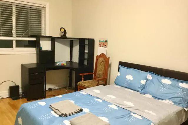 Private Rooms 5 Min Finch West Subway - York University Toronto Ngoại thất bức ảnh