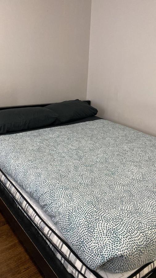 Private Rooms 5 Min Finch West Subway - York University Toronto Ngoại thất bức ảnh