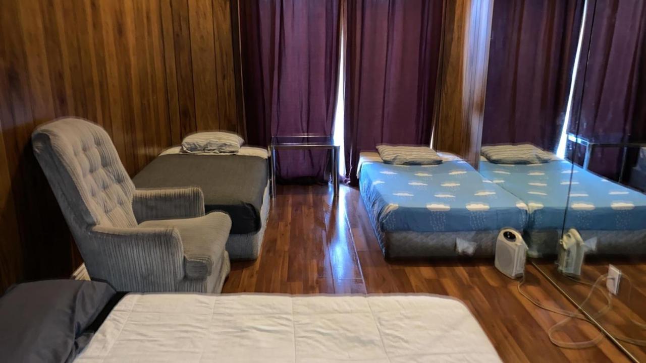 Private Rooms 5 Min Finch West Subway - York University Toronto Ngoại thất bức ảnh