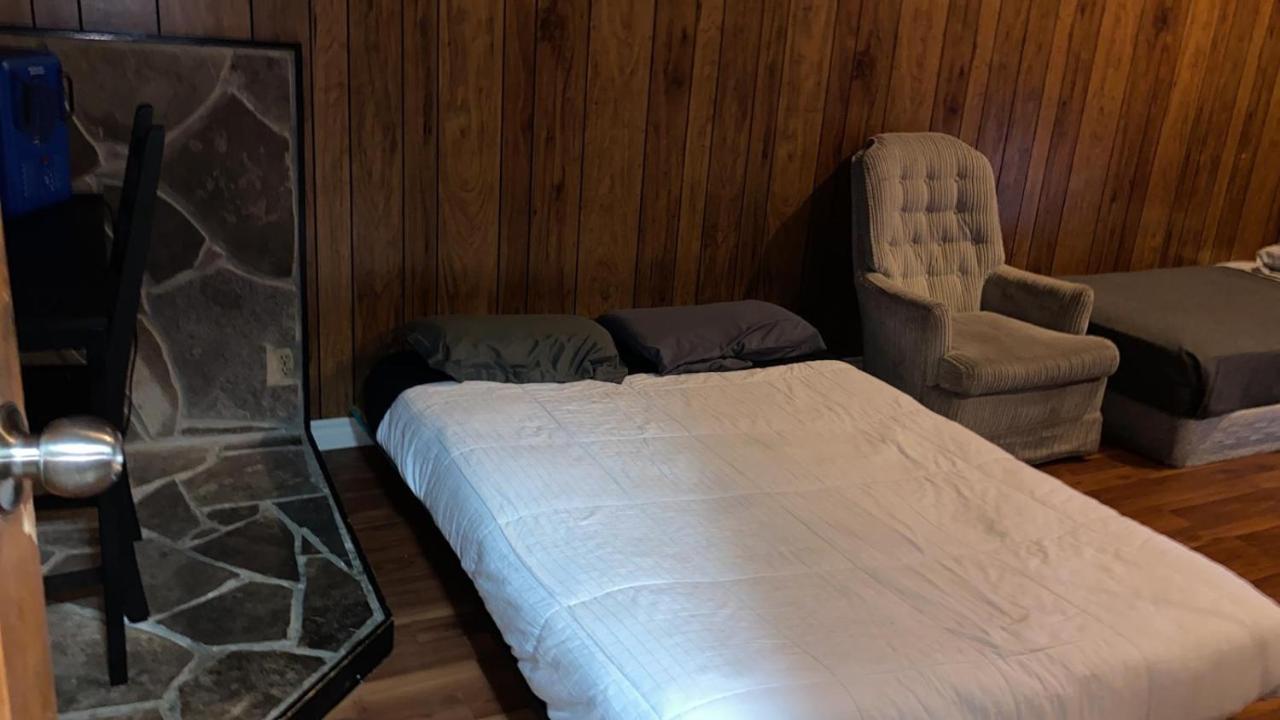 Private Rooms 5 Min Finch West Subway - York University Toronto Ngoại thất bức ảnh